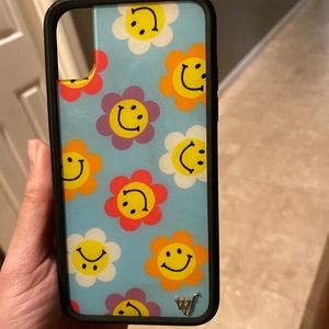 smiley wildflower case